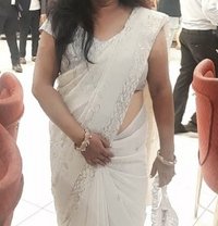 Sapna Choudhary - puta in Gurgaon