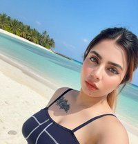 Sapna Independet girls Hotel in Gurugram - puta in Gurgaon