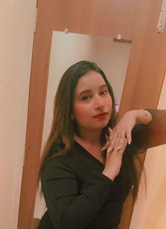 Sapna - escort in Mumbai Photo 2 of 2