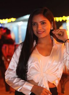 Sapna - escort in New Delhi Photo 3 of 4