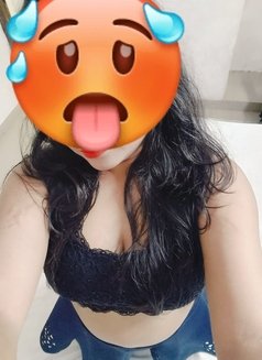 Sapna - escort in Noida Photo 1 of 1