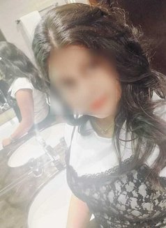 Sapna - escort in Noida Photo 5 of 8
