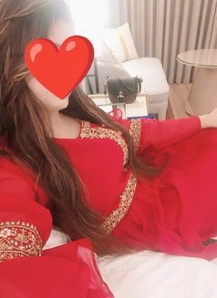 Sapna - escort in Noida Photo 2 of 3