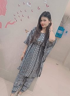 Sapna - escort in Pune Photo 2 of 4