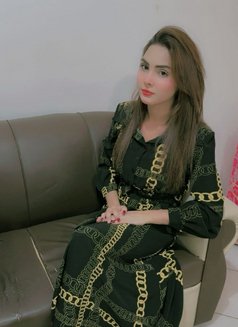 Sapna Indian Model - escort in Sharjah Photo 1 of 5