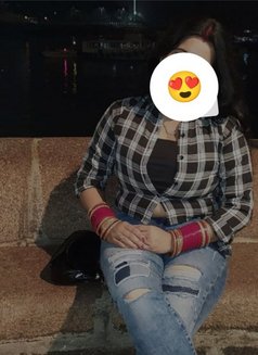 Sapna - escort in New Delhi Photo 7 of 8