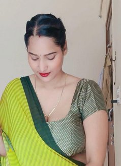 Sapna Real Meet and Cam Service - puta in Bangalore Photo 3 of 3