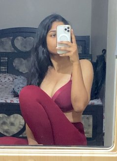 Sapna Real Meet and Cam Session - escort in Chennai Photo 1 of 3