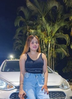 Simran - escort in Kolkata Photo 1 of 1