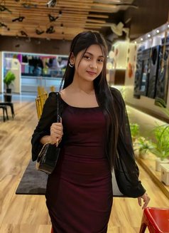 Sapna Singh - escort in Mumbai Photo 3 of 3