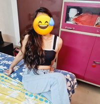 Sapna Singh - escort in Noida Photo 1 of 4