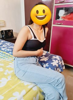 Sapna Singh - escort in Noida Photo 3 of 4
