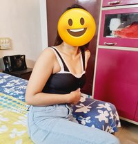 Sapna Singh - puta in Noida