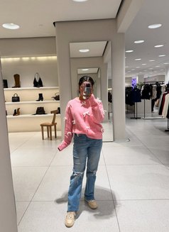 Sapna122 - puta in Kuwait Photo 10 of 10