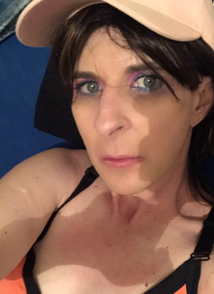 Sapphire - Transsexual escort in Sydney Photo 2 of 2