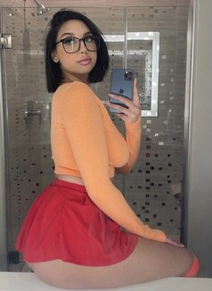 Sara Aldrich - escort in London Photo 1 of 2