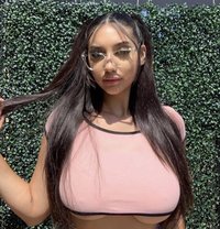 Sara Aldrich - puta in London