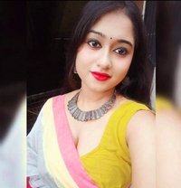 Sara Ali - puta in Shillong