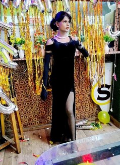 Sara Ali - Acompañantes transexual in New Delhi Photo 11 of 18