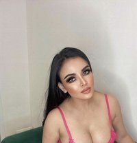 Sara Aljawhar - escort in Beirut Photo 1 of 4