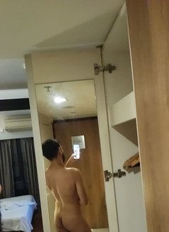 Sara Bkk - Male escort in Bangkok Photo 2 of 4