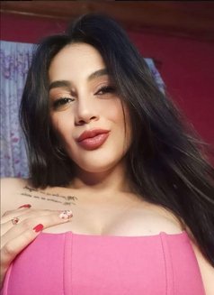 Sara - escort in Riyadh Photo 1 of 4