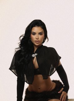 Sara - puta in Dubai Photo 1 of 8