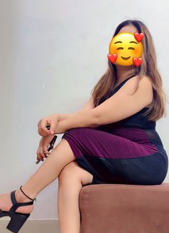 Lizaa Cam And Real Meet - escort in New Delhi Photo 2 of 6