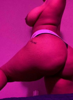 Sara - puta in Doha Photo 1 of 3