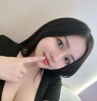 Sara - escort in Doha Photo 2 of 7