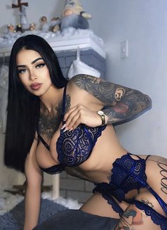 Sara - escort in Al Manama Photo 2 of 9