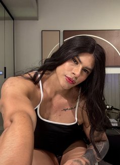 Sara - Transsexual escort in Dubai Photo 3 of 20