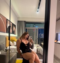 Sara - Transsexual escort in Dubai