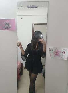 Sara Elizabeth - escort in Bangalore Photo 2 of 3