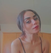 Sara - escort in Beirut