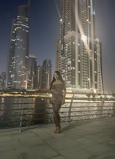 Sara - puta in Dubai Photo 1 of 1