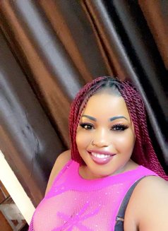 Sara - escort in Gurgaon Photo 1 of 13