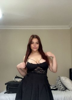Sara - escort in İstanbul Photo 1 of 8