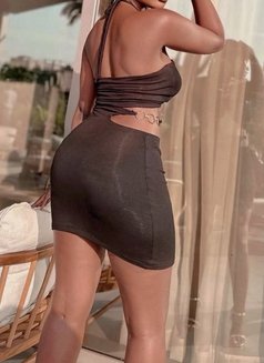 Sara - escort in Harare Photo 2 of 5