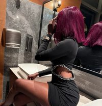 Sara - escort in Kampala