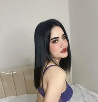 Lisa ful service available - escort in Şalālah