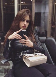 Sara - puta in Riyadh Photo 4 of 4