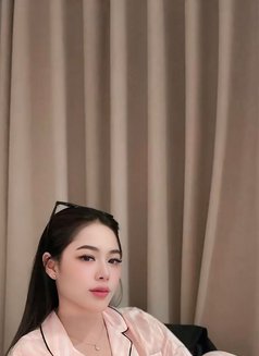 Sara - escort in Riyadh Photo 6 of 6