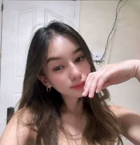 Sara - escort in Doha Photo 3 of 7