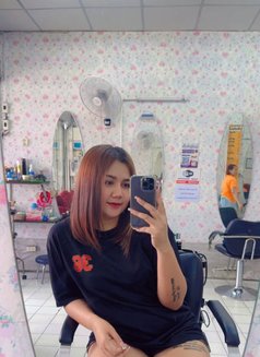 Sara Good Massage - puta in Riyadh Photo 3 of 3