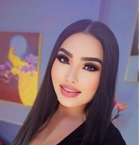 Sara good service - puta in Doha