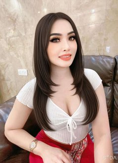 Sara good service - escort in Doha Photo 5 of 29
