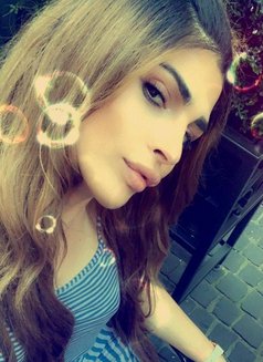 Sara sexy - Transsexual escort in Beirut Photo 5 of 12