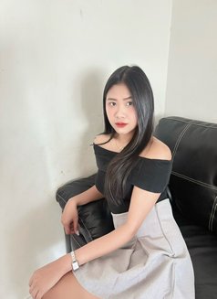 Sara (I have many friends) - masseuse in Bangkok Photo 1 of 1
