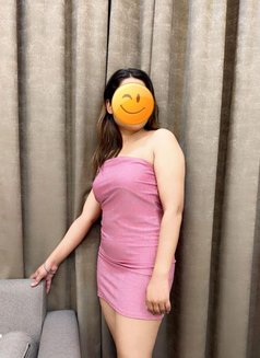 Sara - escort in Dubai Photo 3 of 7